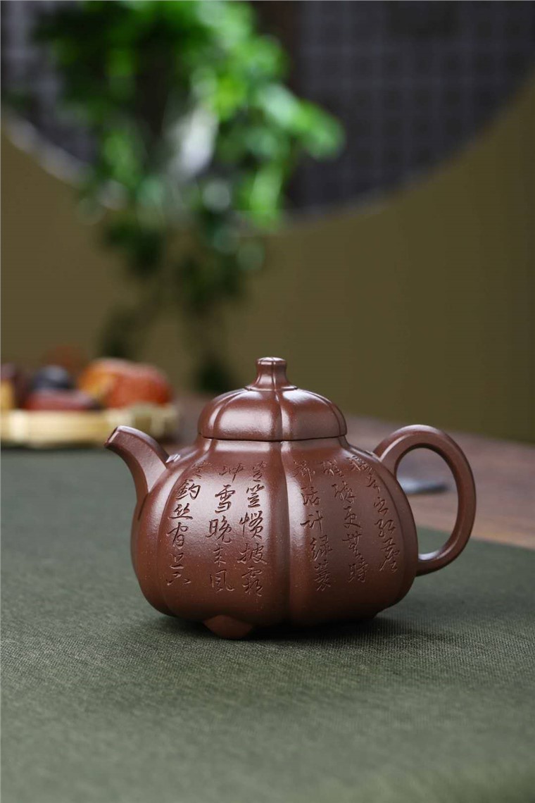 刘浩作品 三足宝菱图片