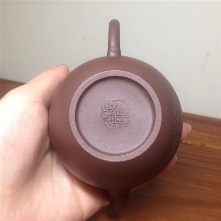 周伯其作品 香韵壶