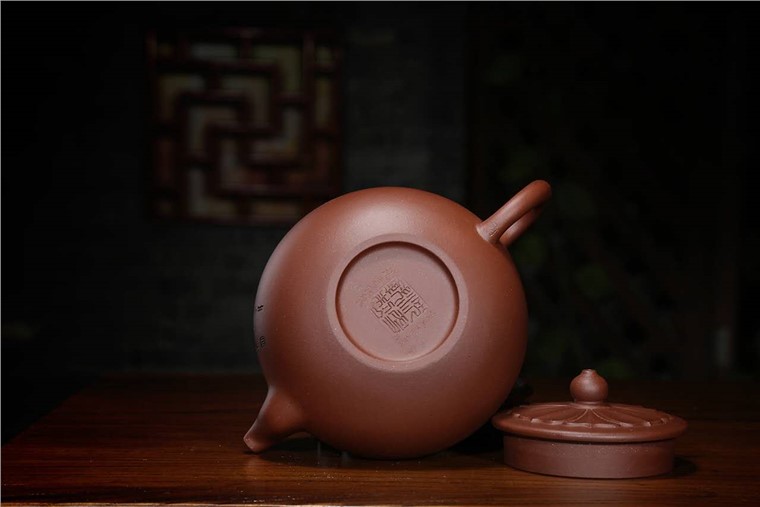 沈更轶作品 菱花壶