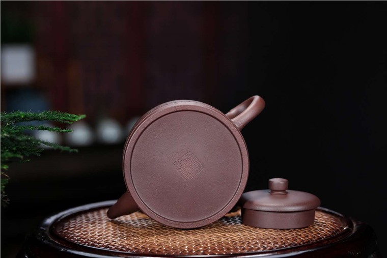 沈更轶作品 龙头玉璧