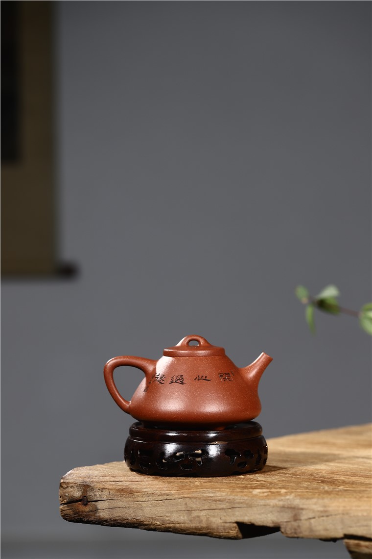 张国伟作品 子冶石瓢图片