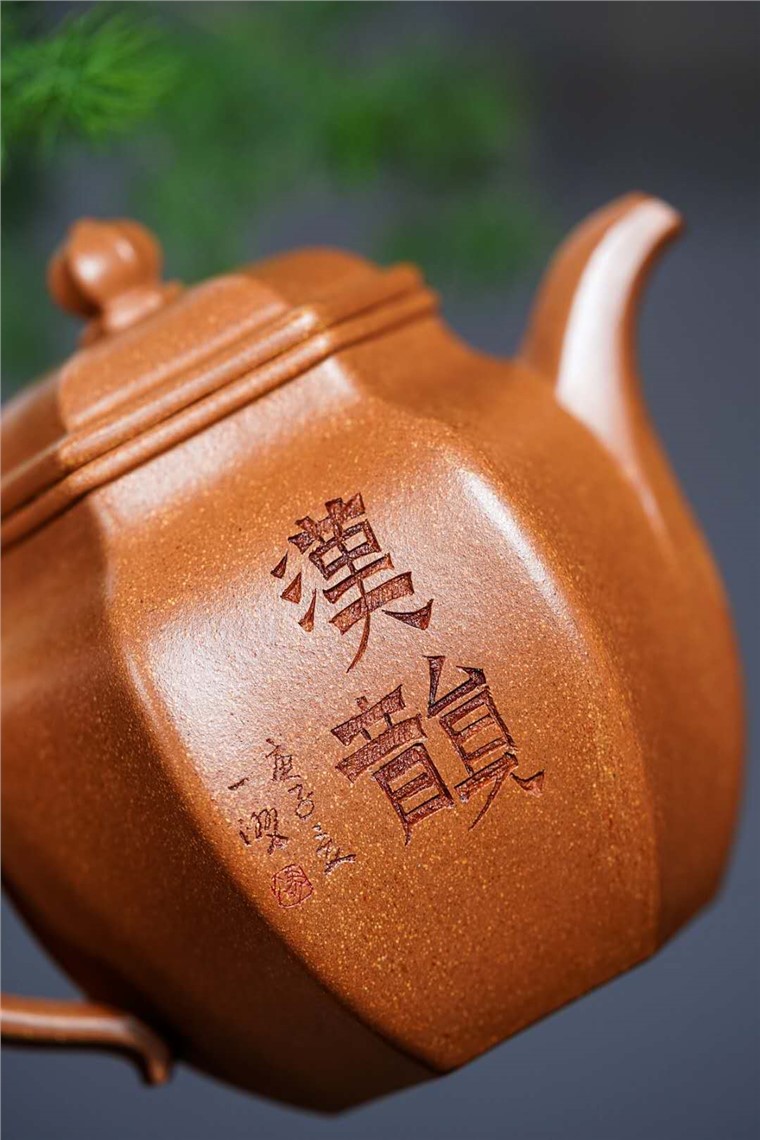 范彩勤作品 六方纳财图片