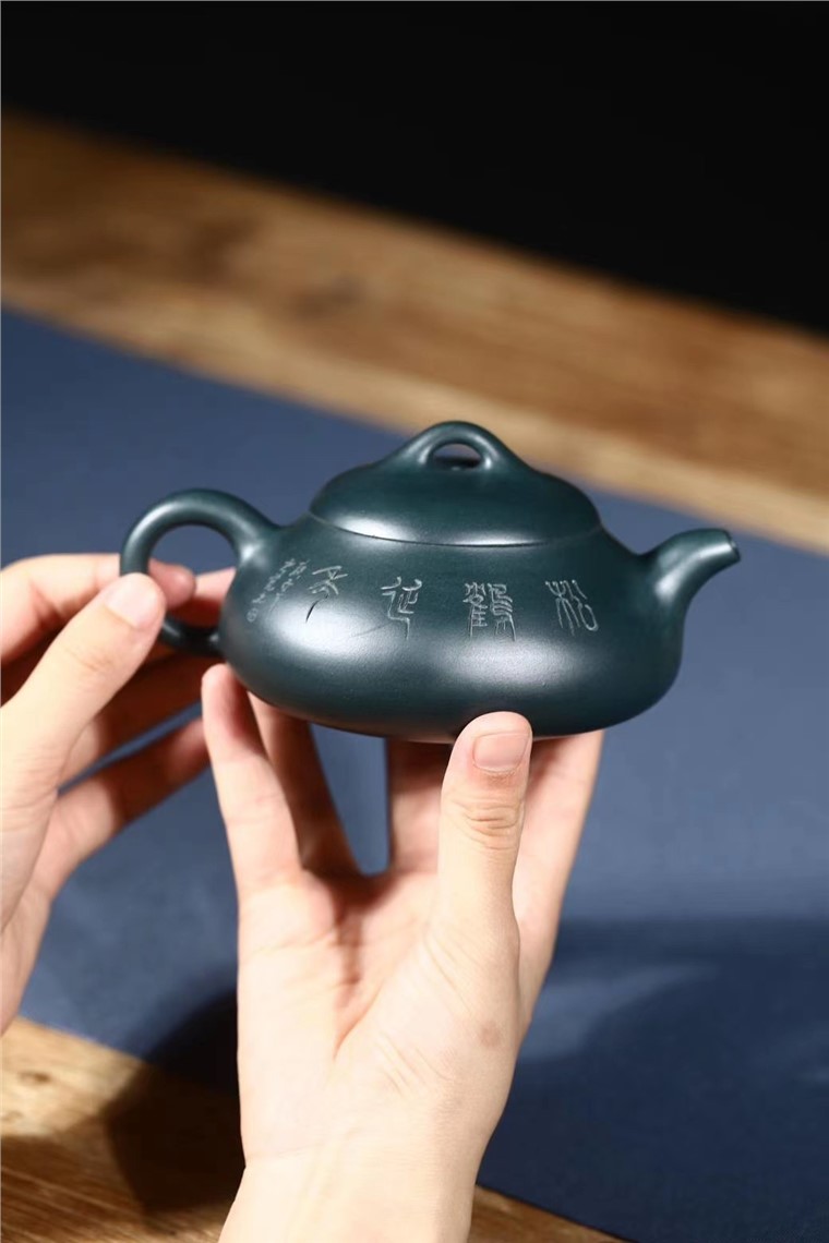 张国伟作品 汉棠石瓢图片