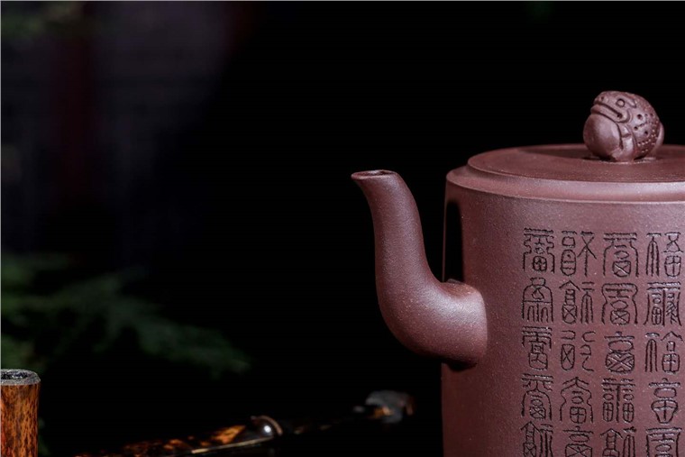 尹燕芳作品 福蟾图片