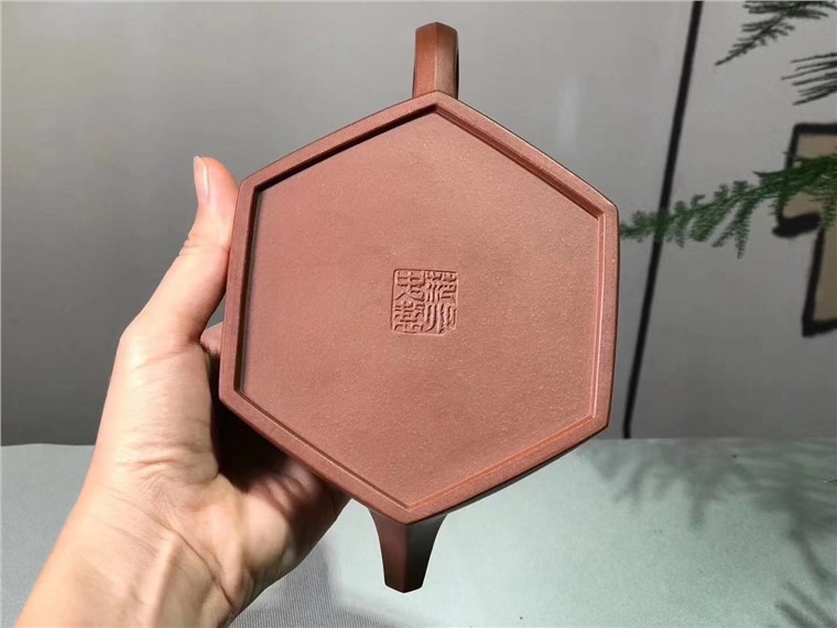 范小中作品 方泉