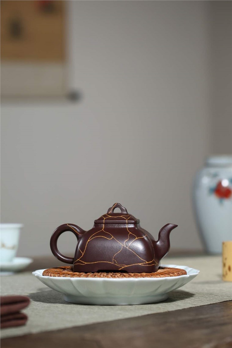 周洪明作品 冰纹孤菱图片