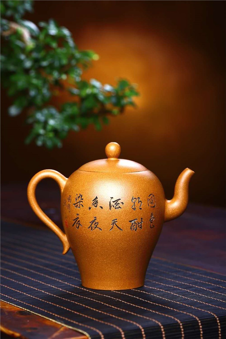 谈卫萍作品 美人肩图片