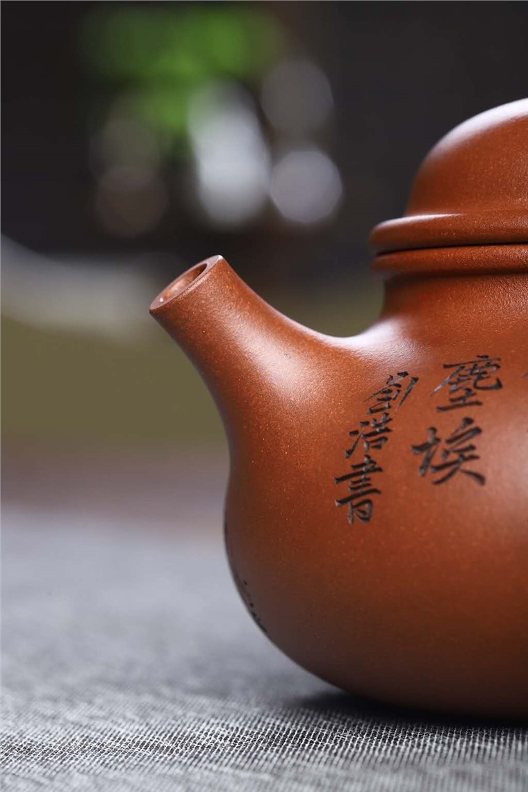 方美华作品 容天壶图片