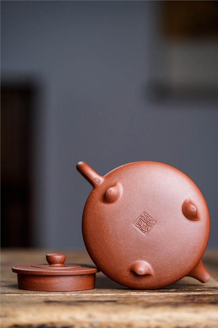 周云作品 三足周盘图片