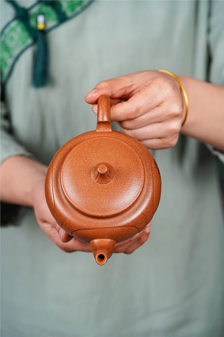 胡丽琴作品 舍得壶图片
