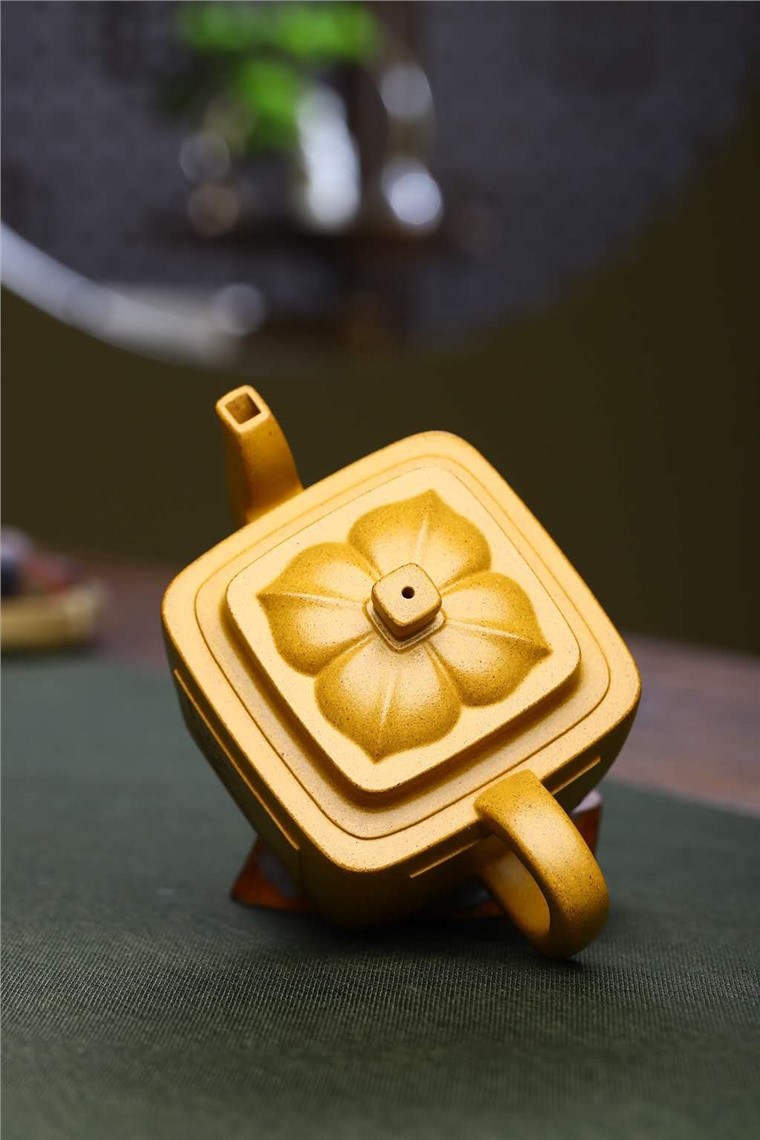 赵欢欢作品 四方菱花图片