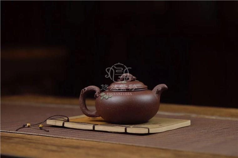 顾建凤作品 松韵壶图片