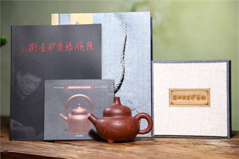 陈顺培作品 顶天立地图片