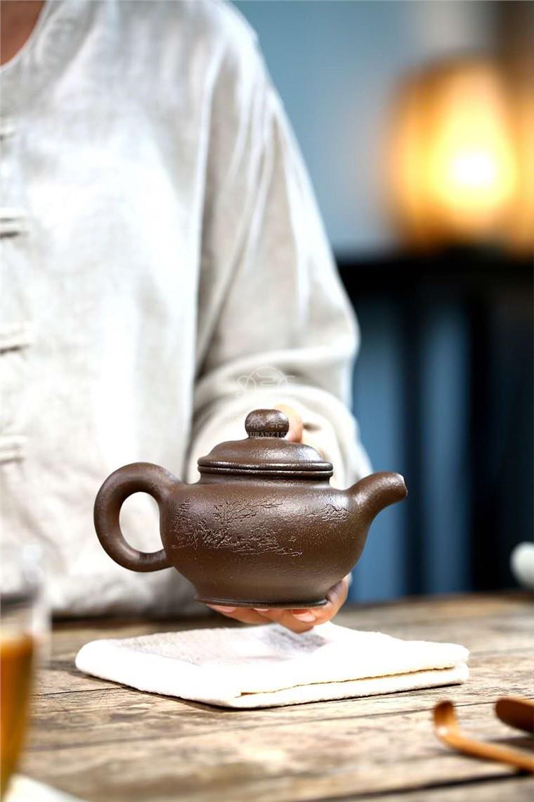许莘梓作品 掇只图片