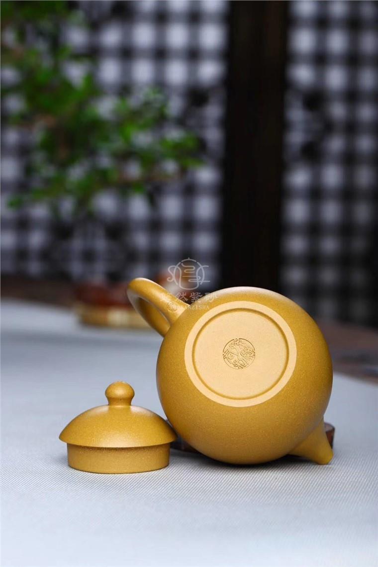 孙骊君作品 龙蛋