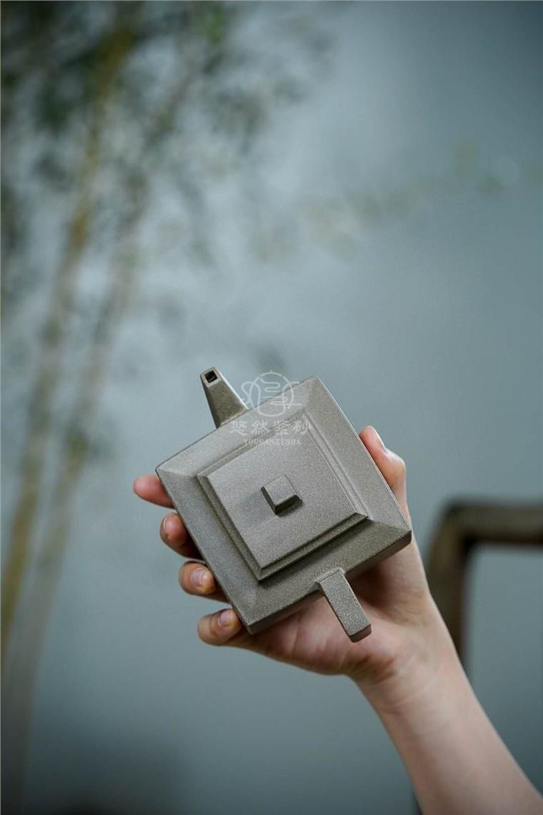 汤博文作品 方山逸士图片