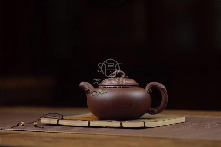 顾建凤作品 松韵壶图片