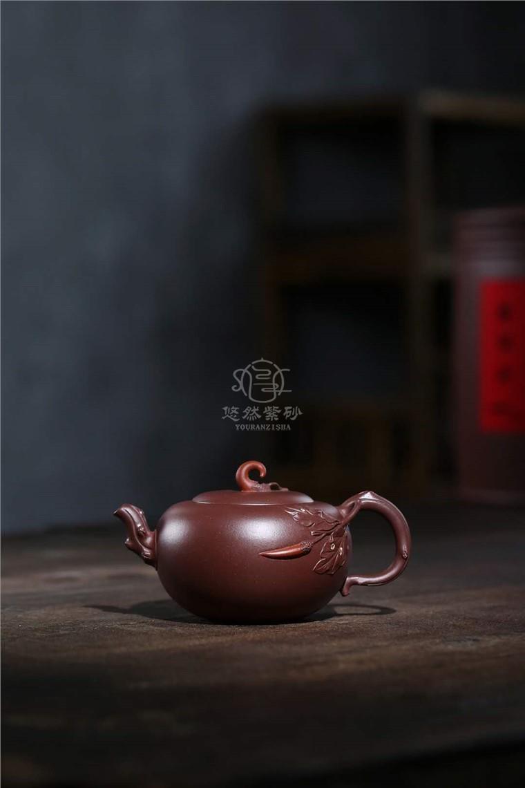 蒋艺华作品 辣椒壶图片