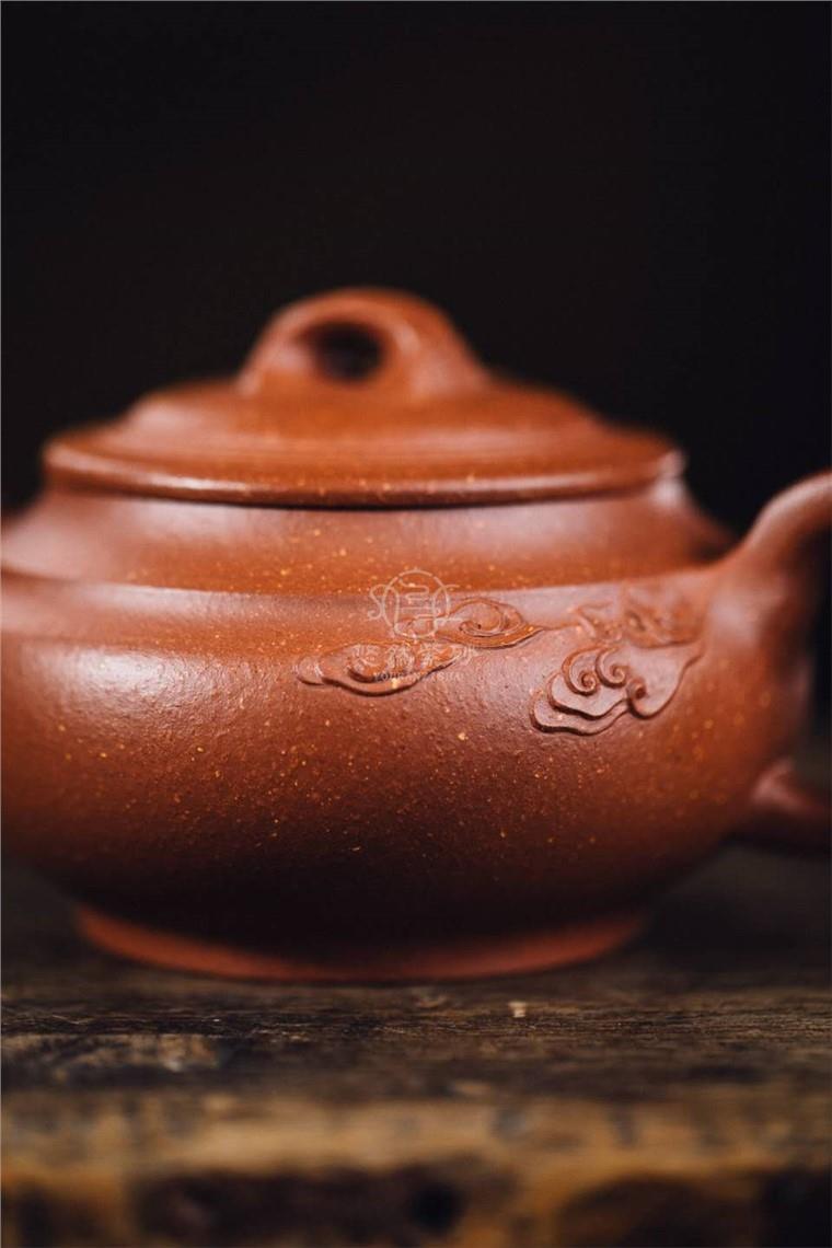 牟锦芬作品 彩云追月图片