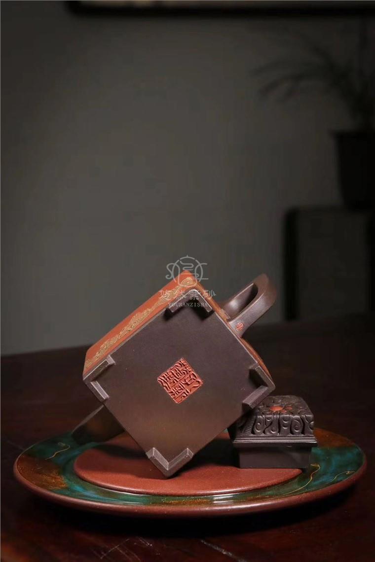 孔新华作品 云山腾龙壶