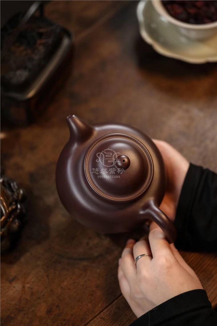 范永娟作品 友廷掇球图片