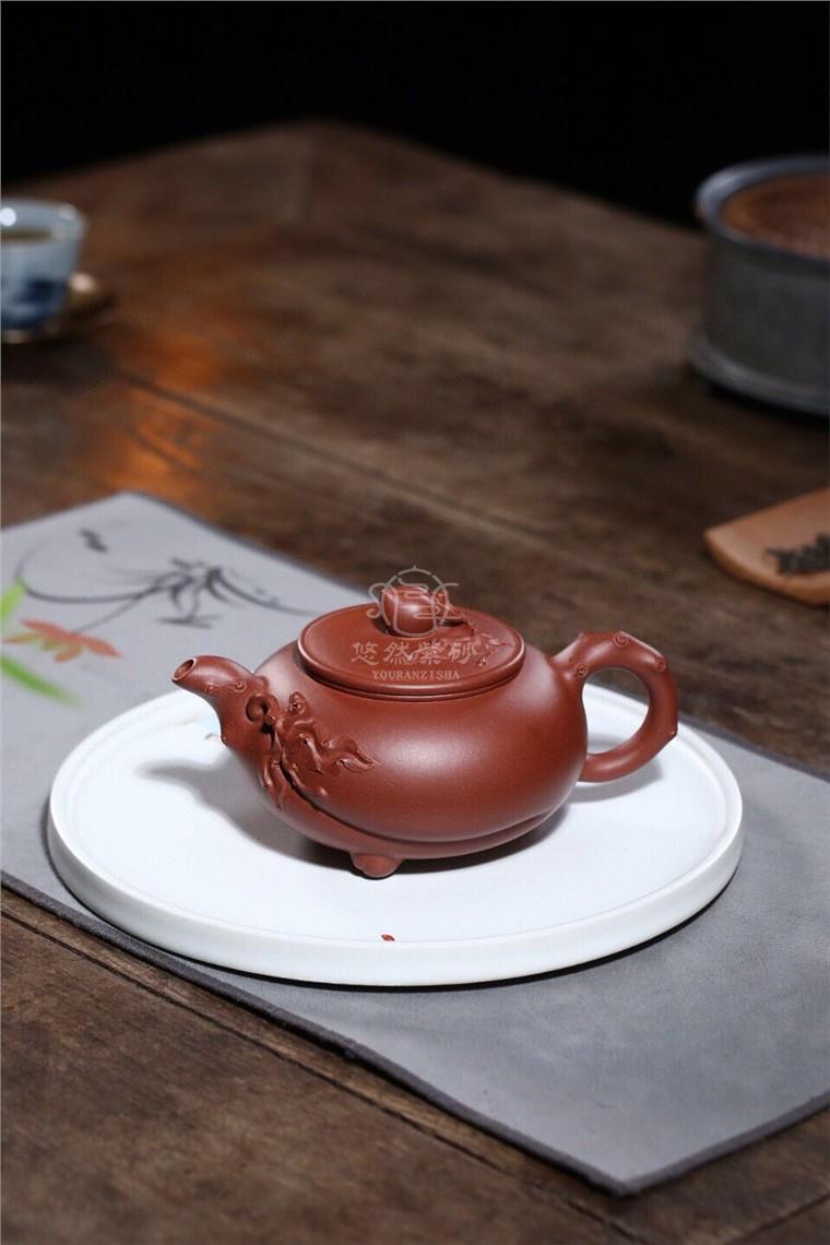 吴芳娣作品 三足蟠桃图片