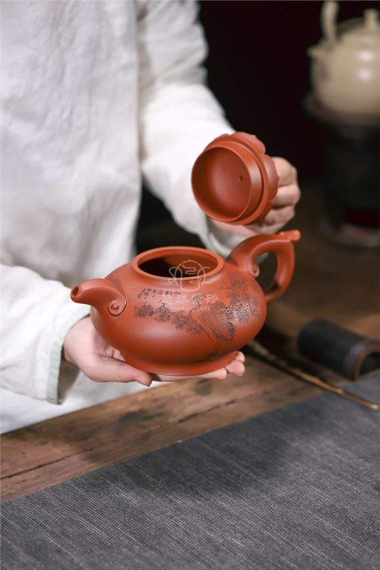 牟锦芬作品 玉兔追月图片