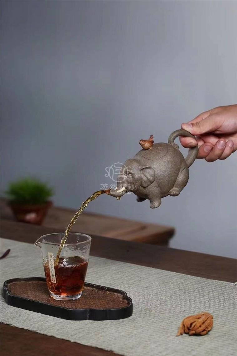 徐海龙作品 大象壶