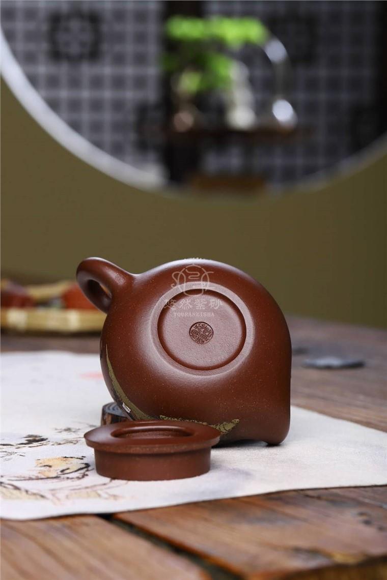 施昌作品 牛盖壶
