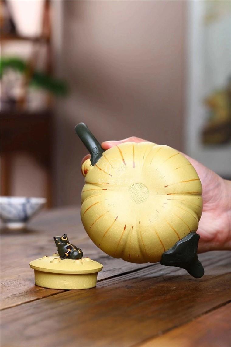 陈瑞誉作品 青蛙莲子图片