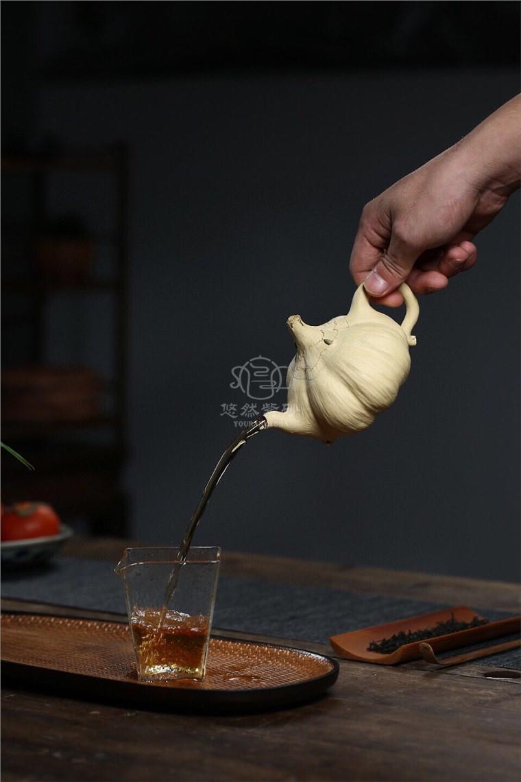 徐海龙作品 蒜你狠