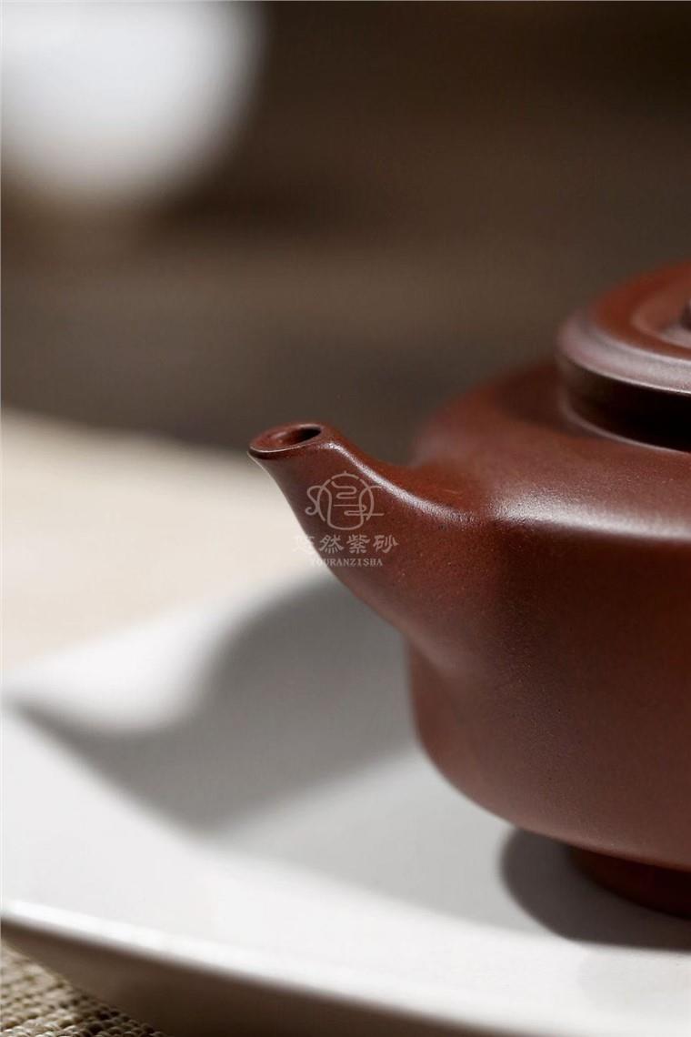 朱锡琴作品 牛气冲天图片