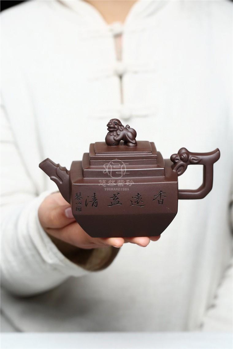杨国琴作品 四方狮球图片