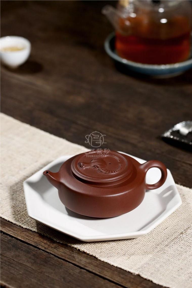 朱锡琴作品 牛气冲天图片