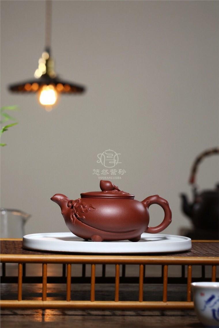 吴芳娣作品 三足蟠桃图片