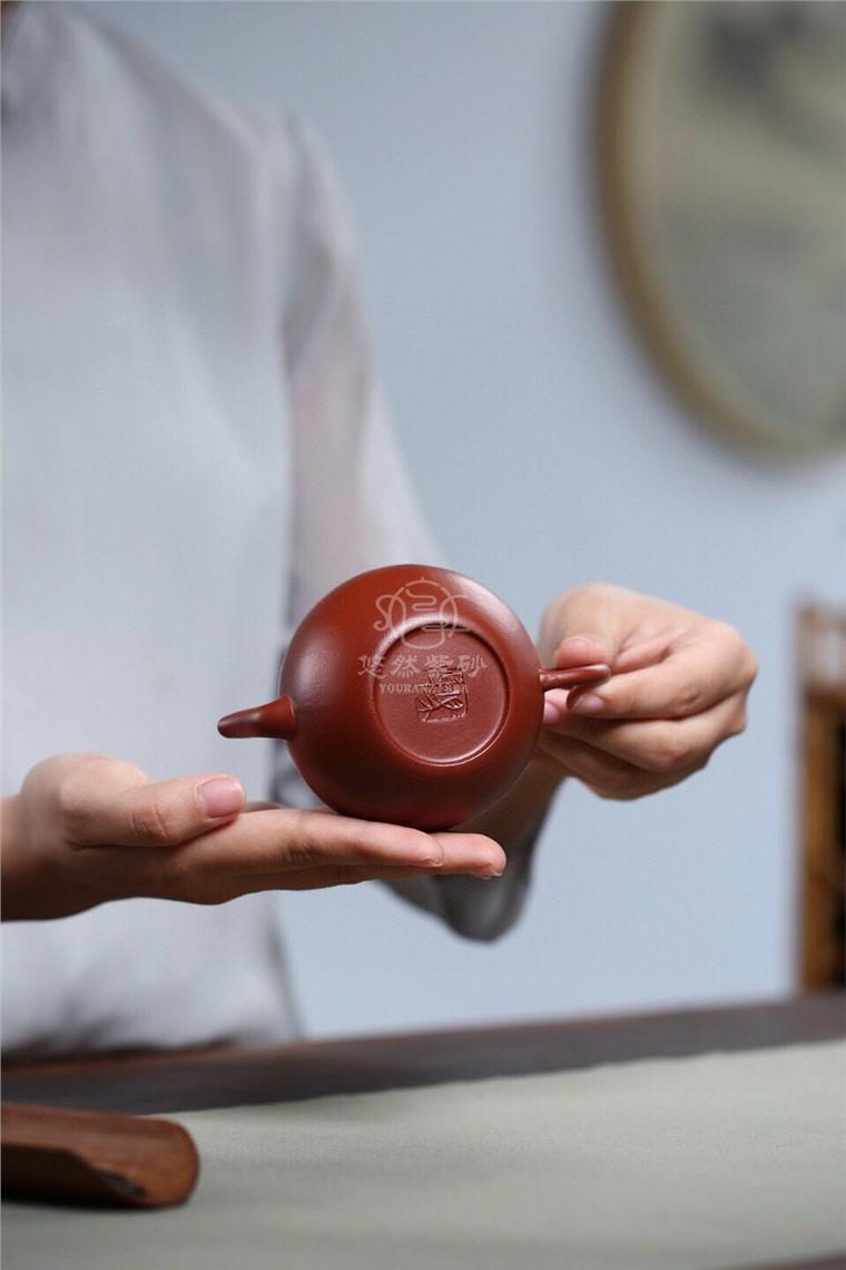 马辉作品 宝灯壶