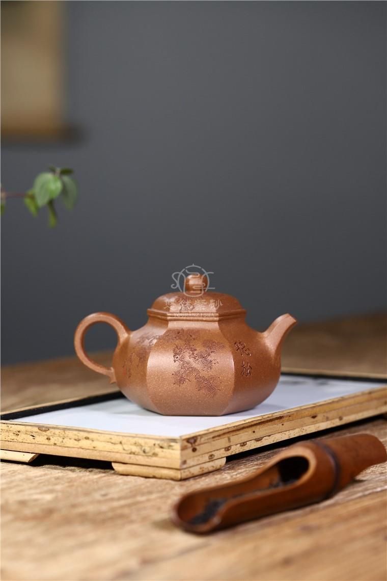 周莹作品 六方容天图片