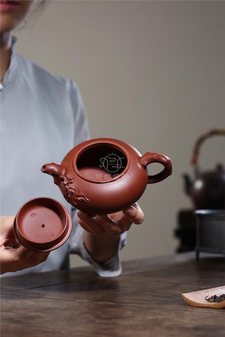 吴芳娣作品 三足蟠桃图片
