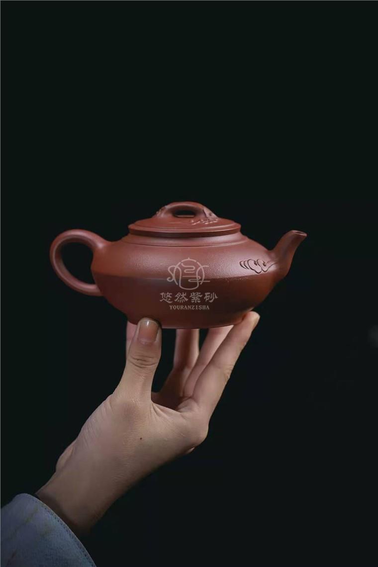范微琴作品 云兮壶图片
