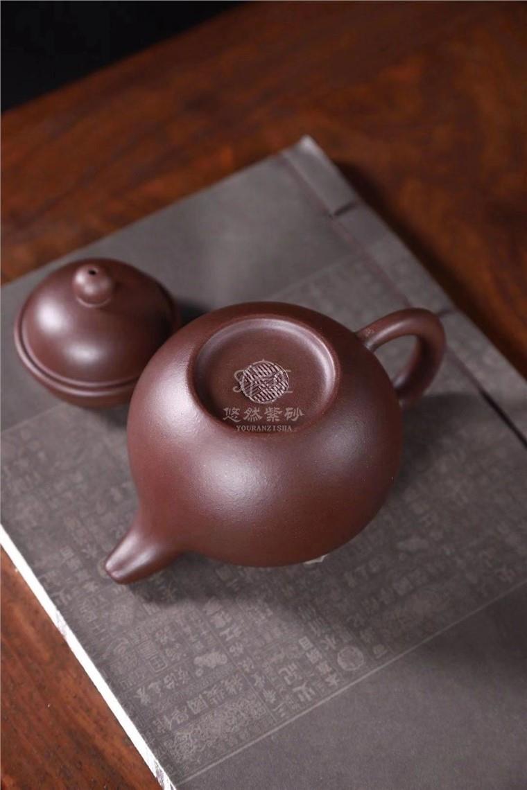 程建云作品 寿珍掇球