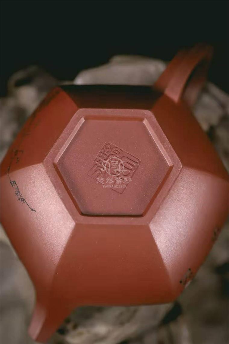 牟锦芬作品 六方掇球图片