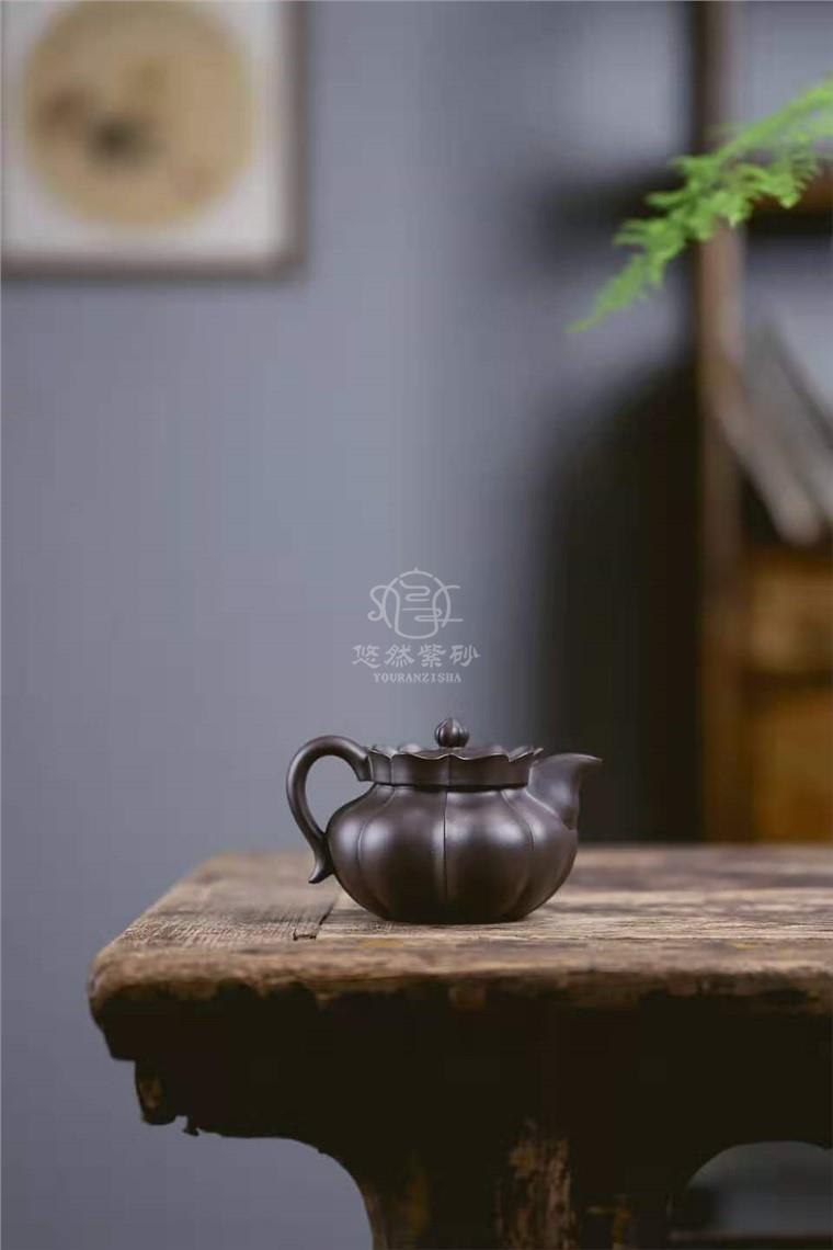 牟锦芬作品 僧帽图片