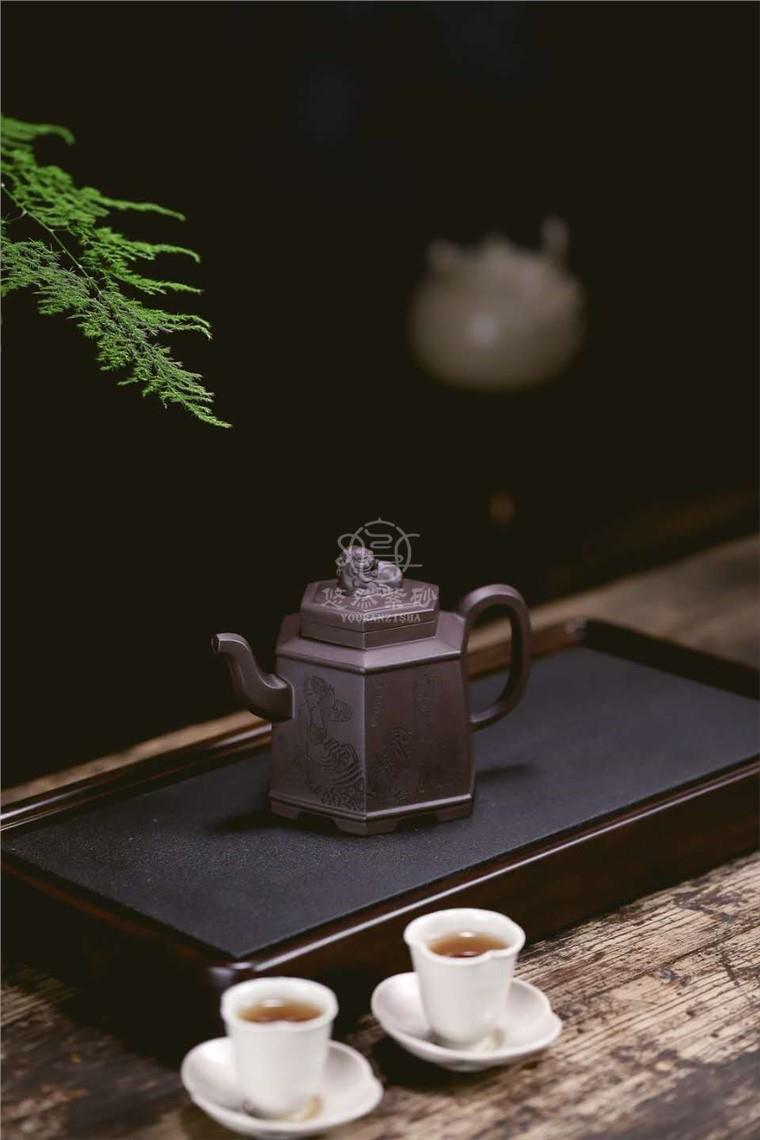 牟锦芬作品 六方狮尊图片