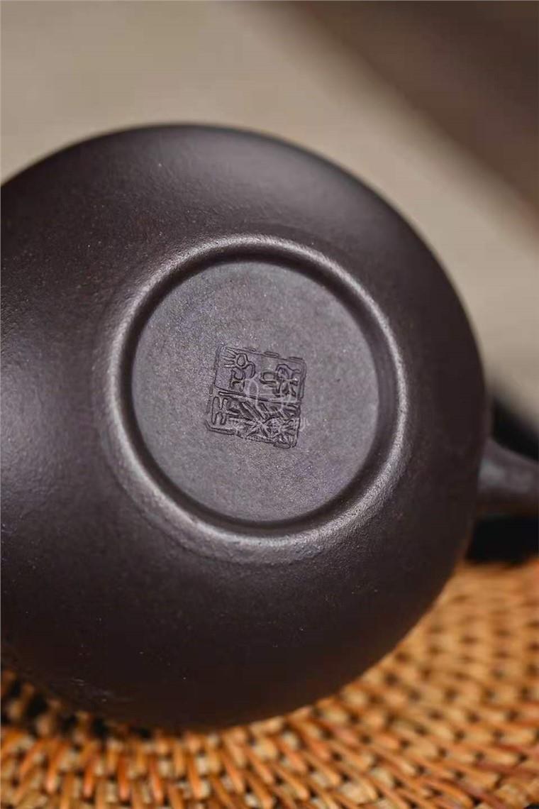 陈惠红作品 掇球