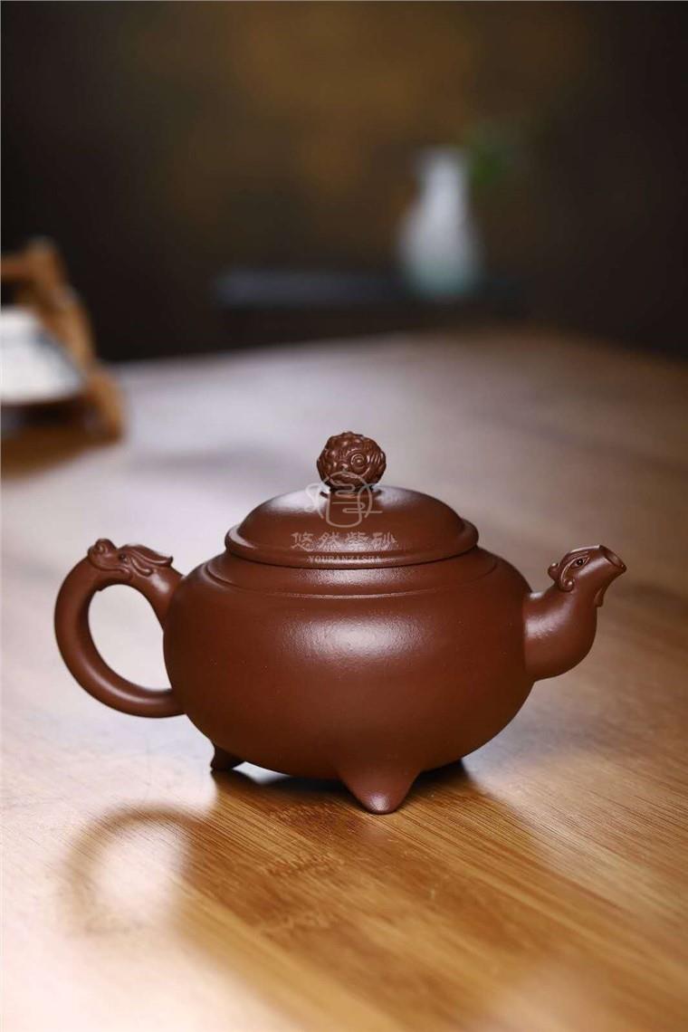 蒋荣生作品 龙珠图片
