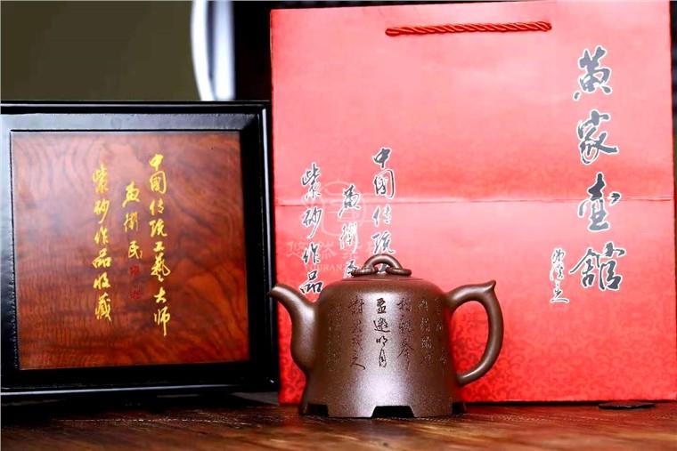 黄卫民作品 金钟