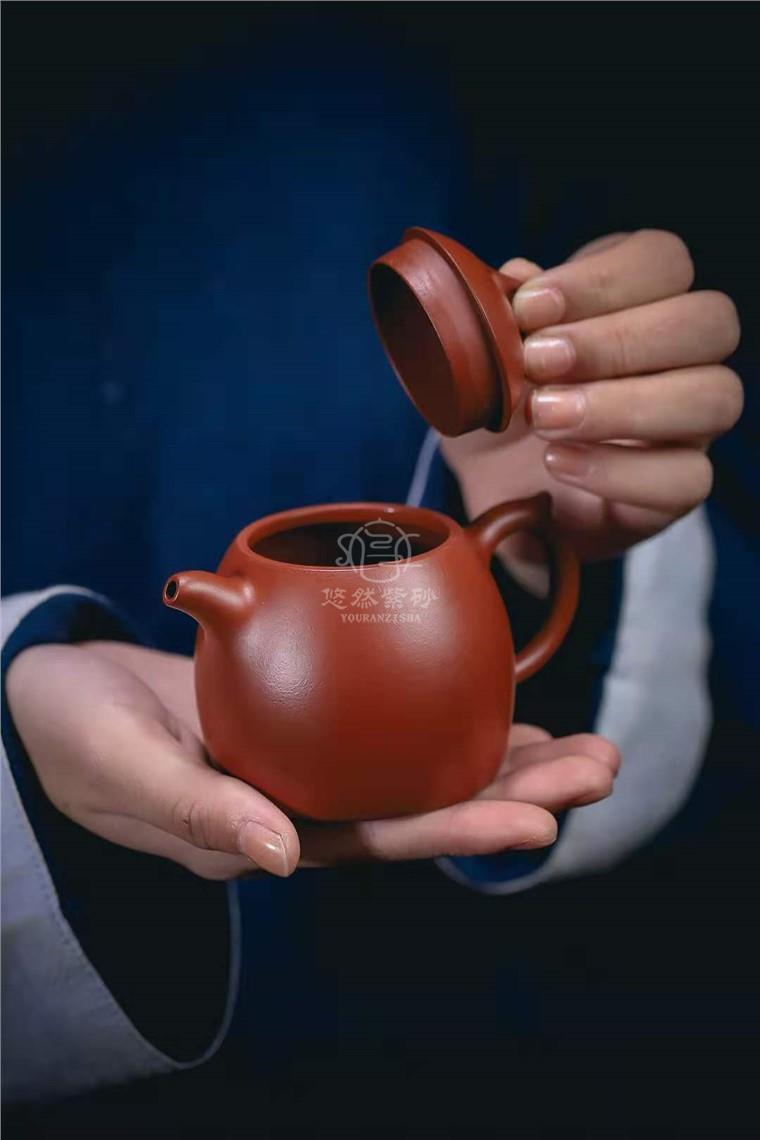范微琴作品 秦权壶图片