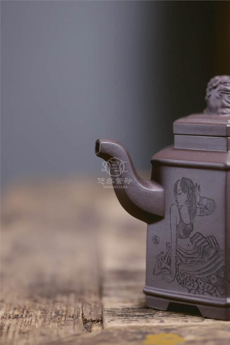 牟锦芬作品 六方狮尊图片