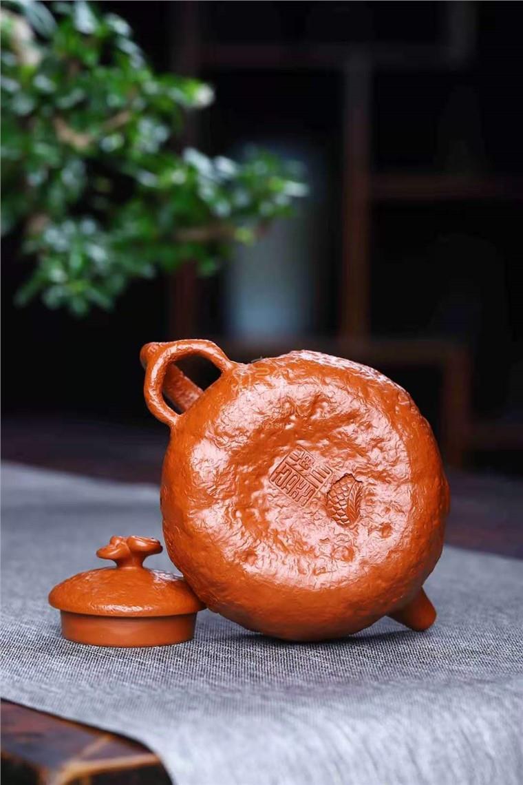 陈育平作品 游龙供春