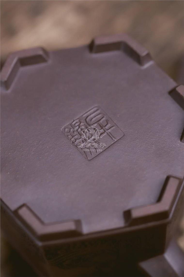 牟锦芬作品 六方狮尊图片